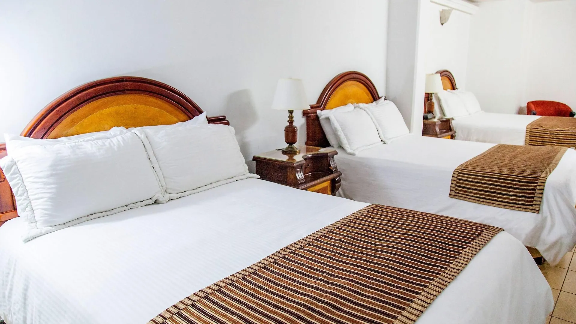 ****  Hotel Casa Laureles Medellin Colombia
