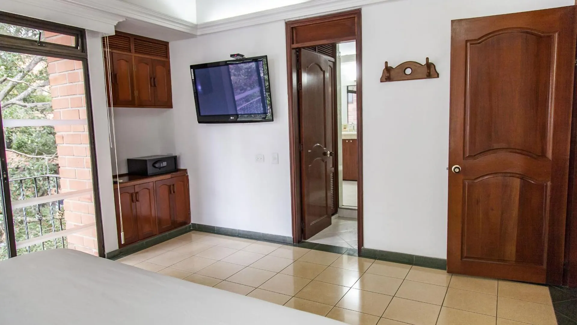 ****  Hotel Casa Laureles Medellin Colombia