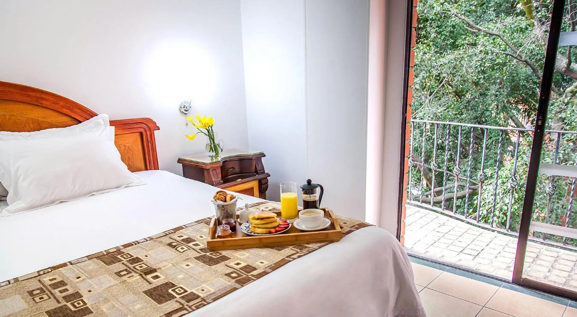 Hotel Casa Laureles Medellin