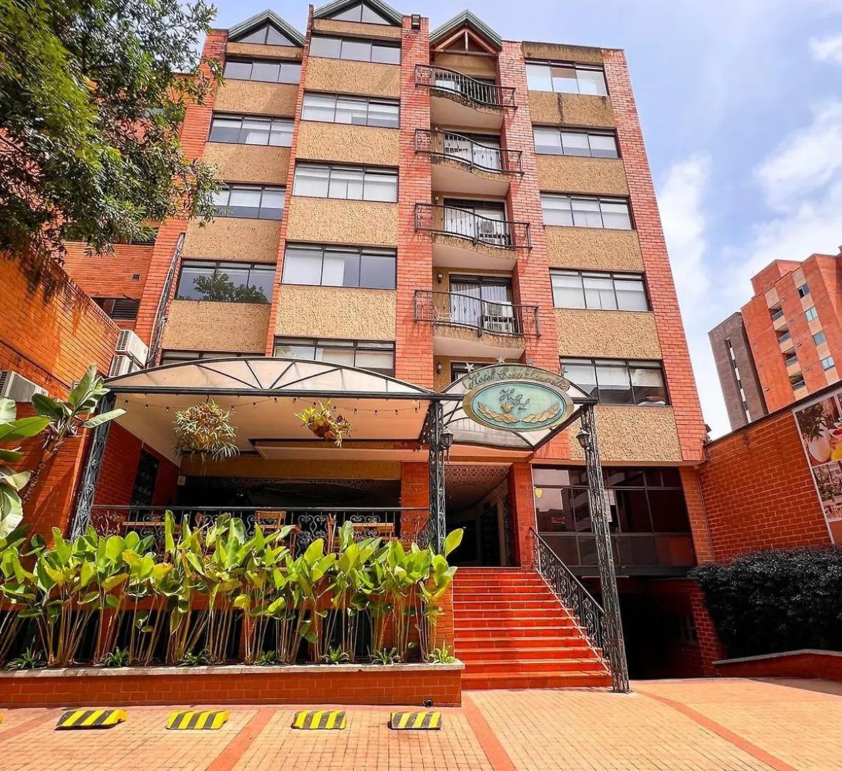 Hotel Casa Laureles location